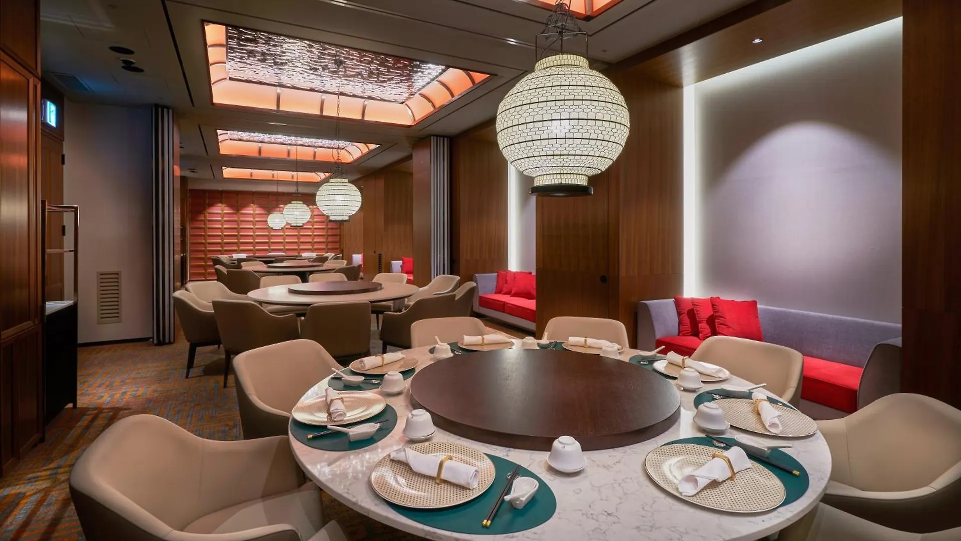 Novotel Ambassador Seoul Gangnam 5*,  South Korea