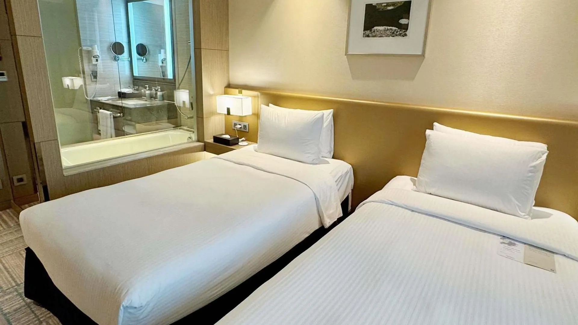 Novotel Ambassador Seoul Gangnam 5*,