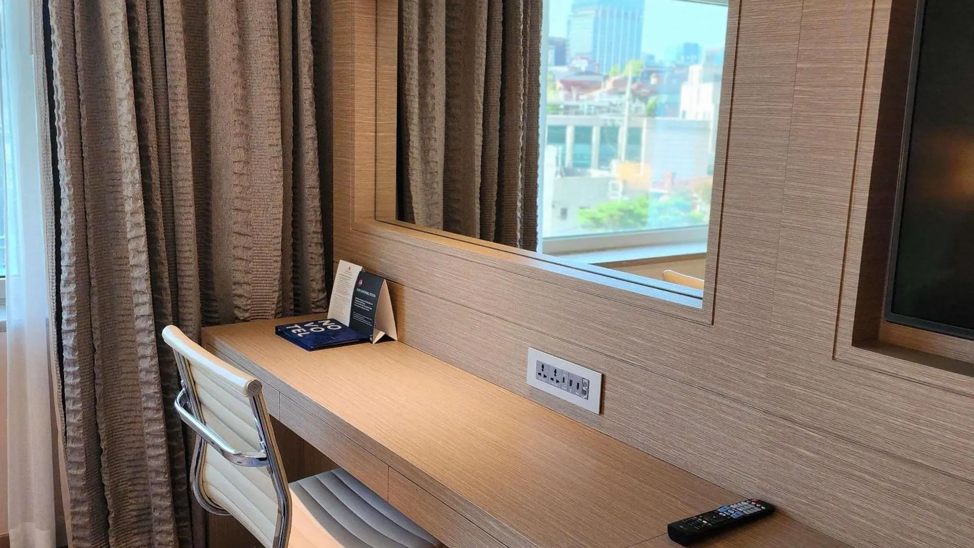 Novotel Ambassador Seoul Gangnam 5*,  Zuid-Korea