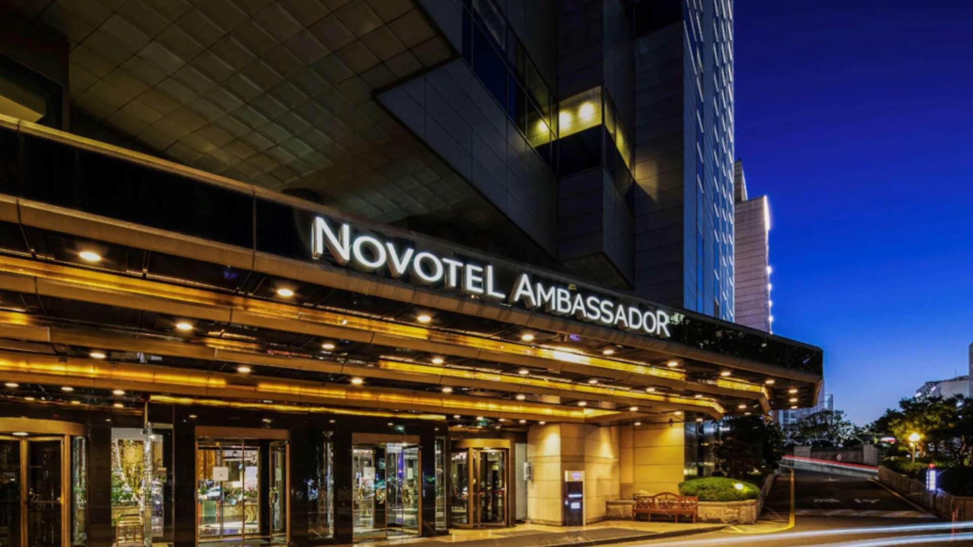 Novotel Ambassador Seoul Gangnam Hotel