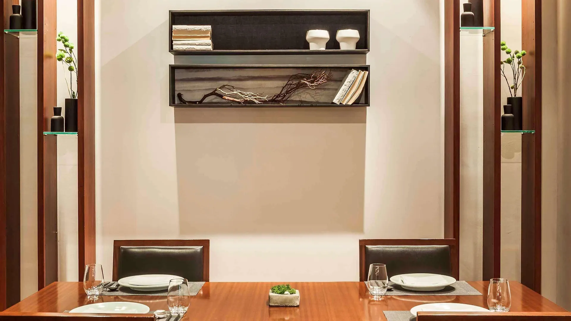 Novotel Ambassador Seoul Gangnam 5*,  Южная Корея