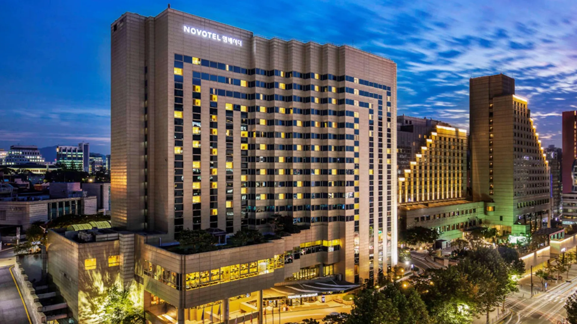 Novotel Ambassador Seoul Gangnam Отель