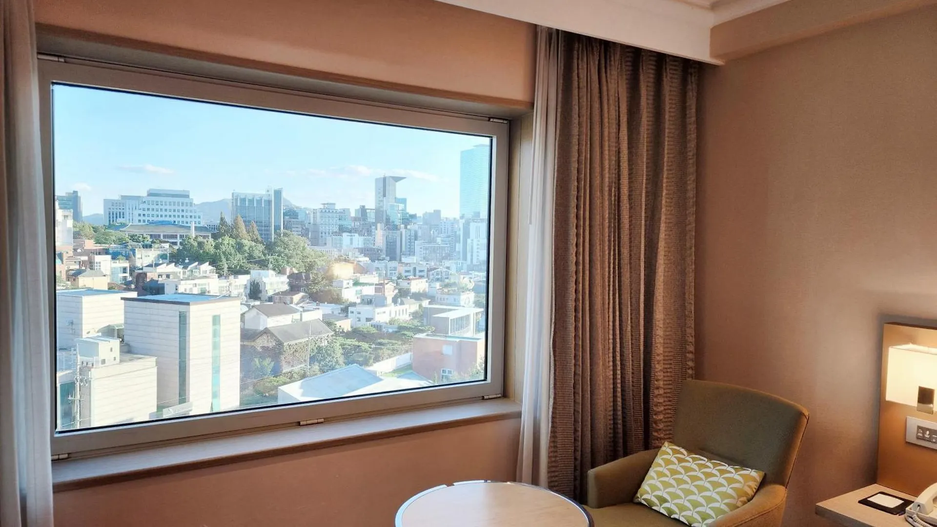 Novotel Ambassador Seoul Gangnam Отель